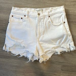 Abercrombie & Fitch the cutoff shorts high rise